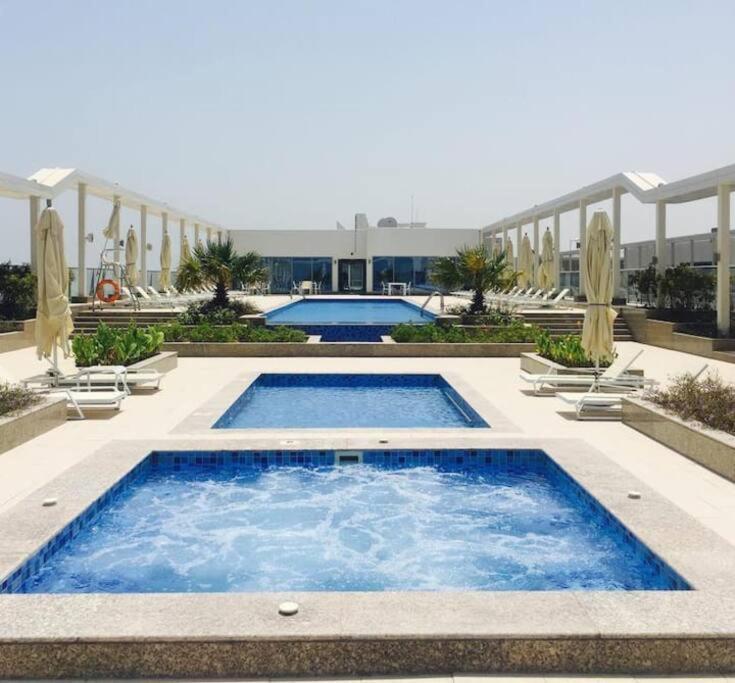 Appartamento A Perfect Escape - Sea Facing Ras al-Khaimah Esterno foto