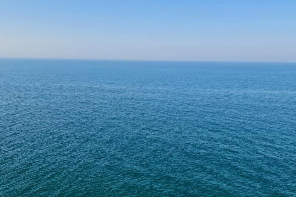 Appartamento A Perfect Escape - Sea Facing Ras al-Khaimah Esterno foto